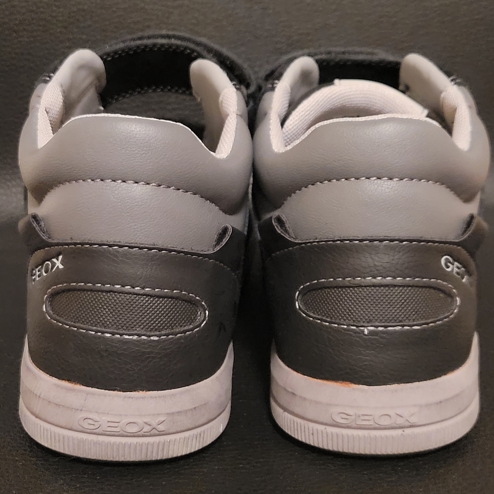Geox Big Boy/ Girl sneakers boots.Euro 37 US 5.Black and Gray Velcro Sneakers - Picture 5 of 6